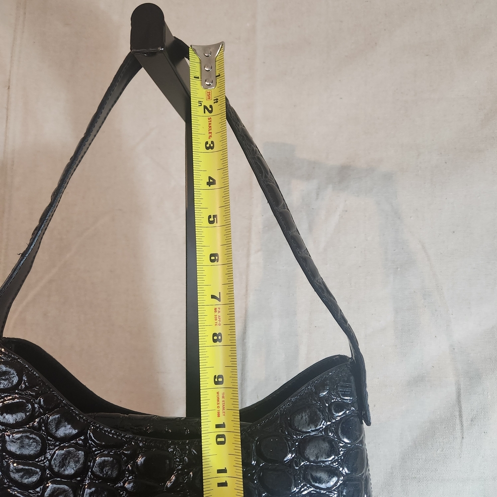 Genuine Patent Leather Elegant Black Croc-Embossed Women's Shoulder Bag - Picture 6 of 9